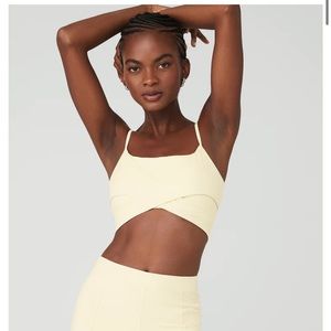 Alo Airbrush Enso Bra - French Vanilla